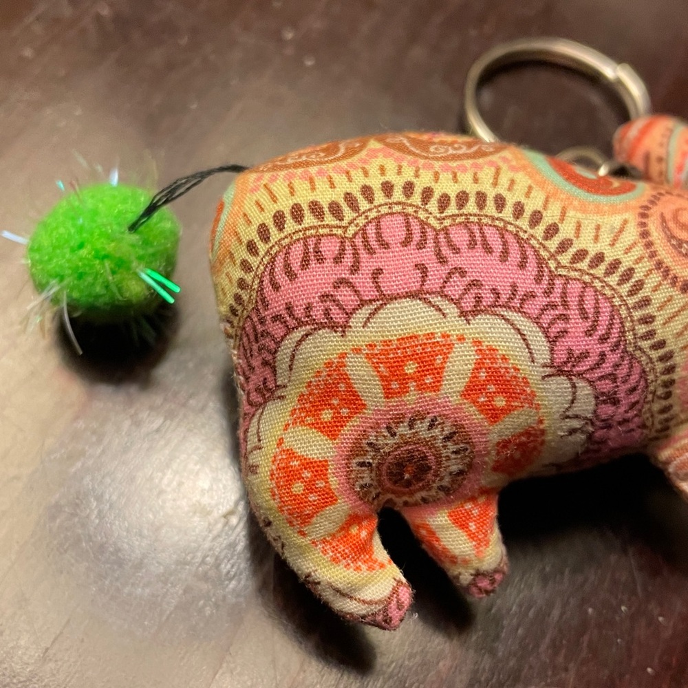 Colorful Patterned Pig Keychain - Picture 6 of 8